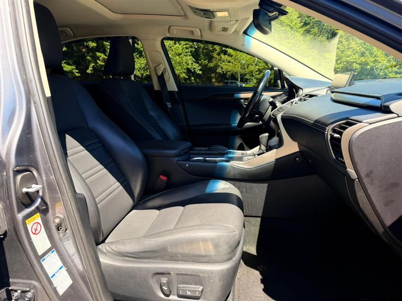 Lexus NX 300h AWD 2017