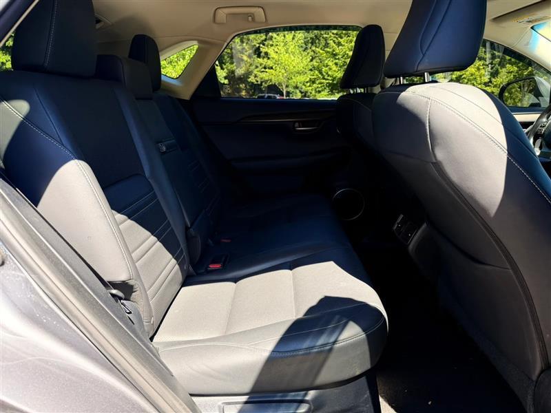 Lexus NX 300h AWD 2017