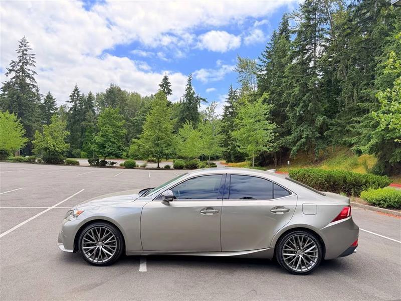 Lexus IS 250 RWD 2015