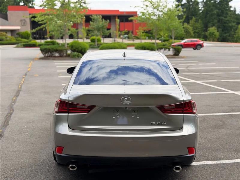 Lexus IS 250 RWD 2015