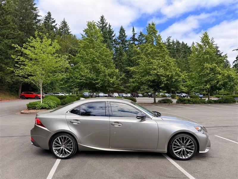 Lexus IS 250 RWD 2015