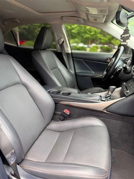 Lexus IS 250 RWD 2015