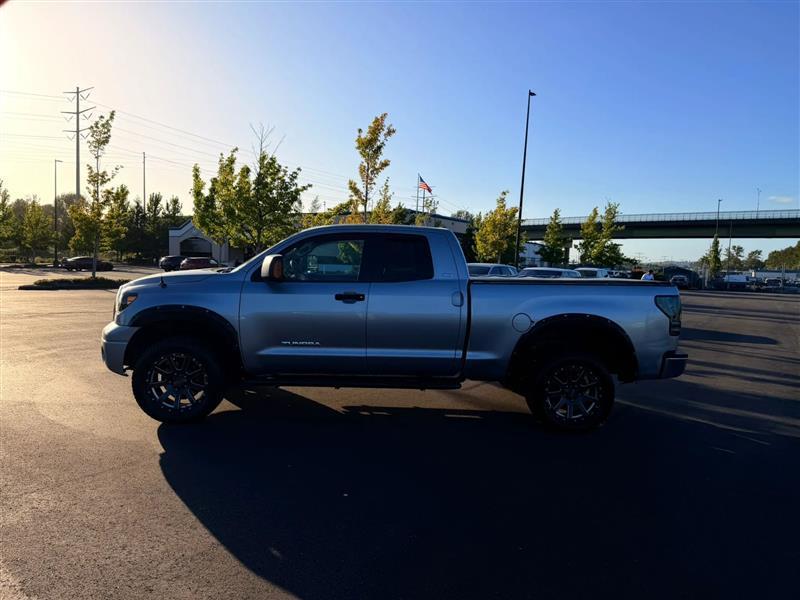 Toyota Tundra Tundra-Grade Double Cab 4.6L 4WD 2013