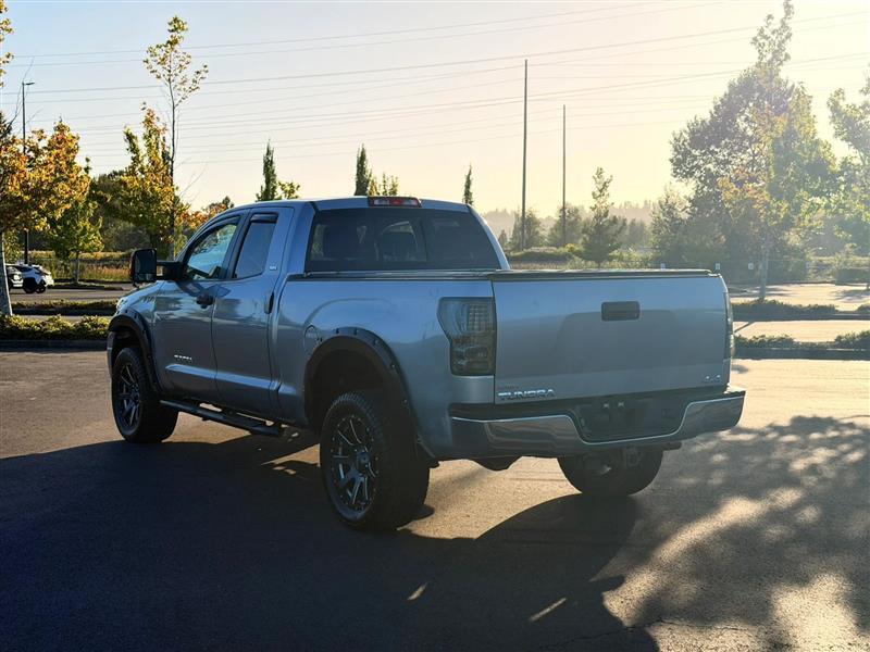 Toyota Tundra Tundra-Grade Double Cab 4.6L 4WD 2013