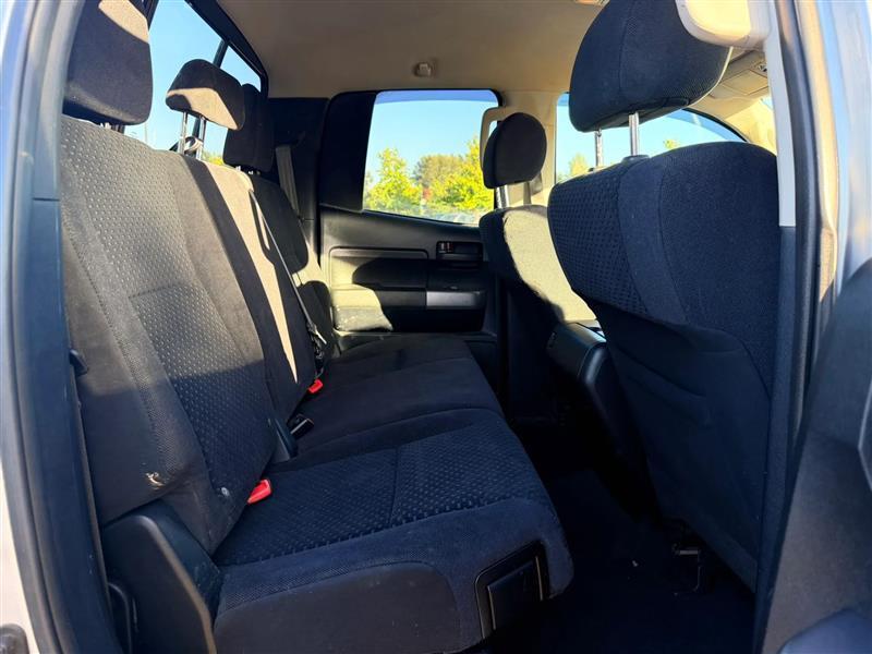 Toyota Tundra Tundra-Grade Double Cab 4.6L 4WD 2013