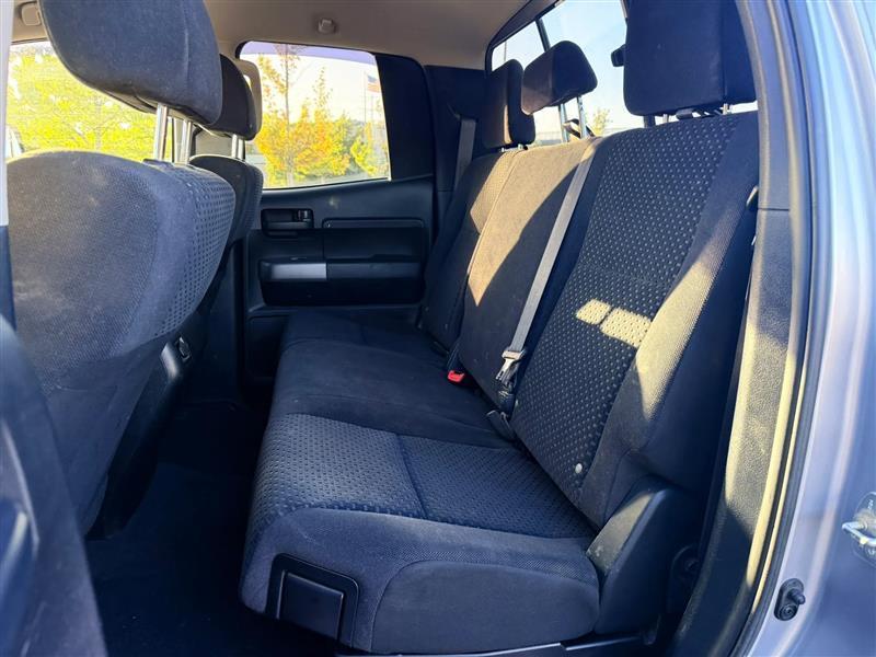 Toyota Tundra Tundra-Grade Double Cab 4.6L 4WD 2013