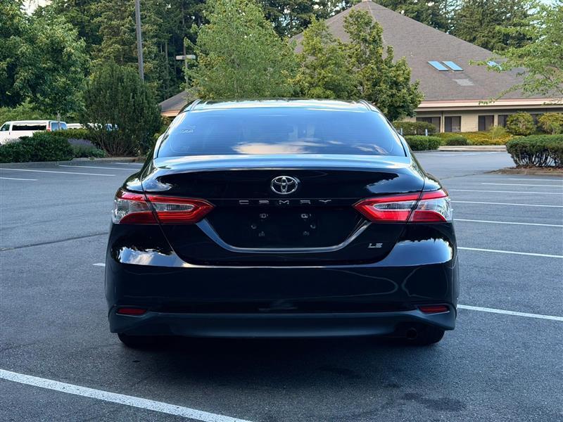 Toyota Camry LE 2018