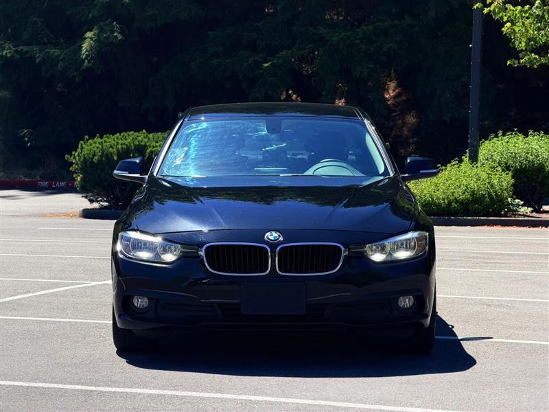 BMW 3-Series 320i xDrive Sedan 2016