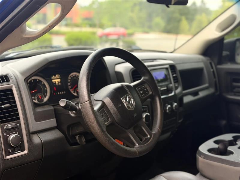 RAM 1500 Tradesman Quad Cab 2WD 2014