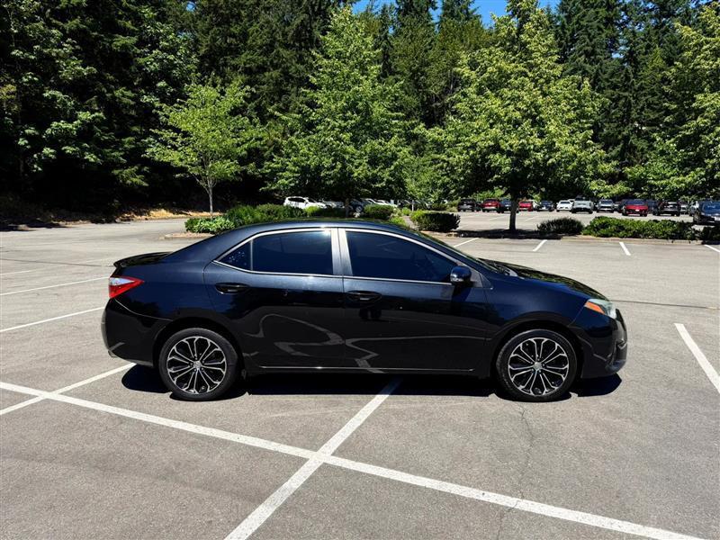 Toyota Corolla S Plus 6MT 2015