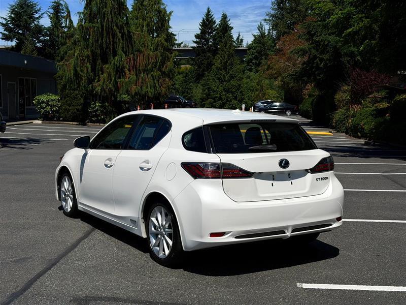 Lexus CT 200h Base 2013
