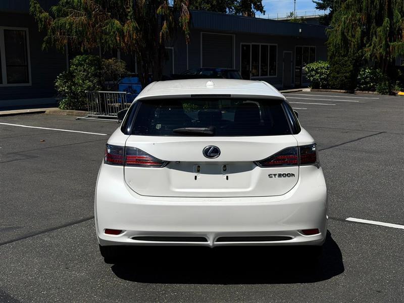 Lexus CT 200h Base 2013