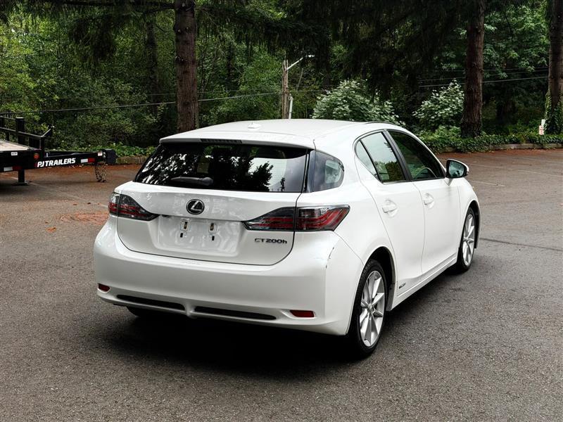 Lexus CT 200h Base 2013