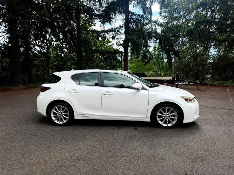 Lexus CT 200h Base 2013