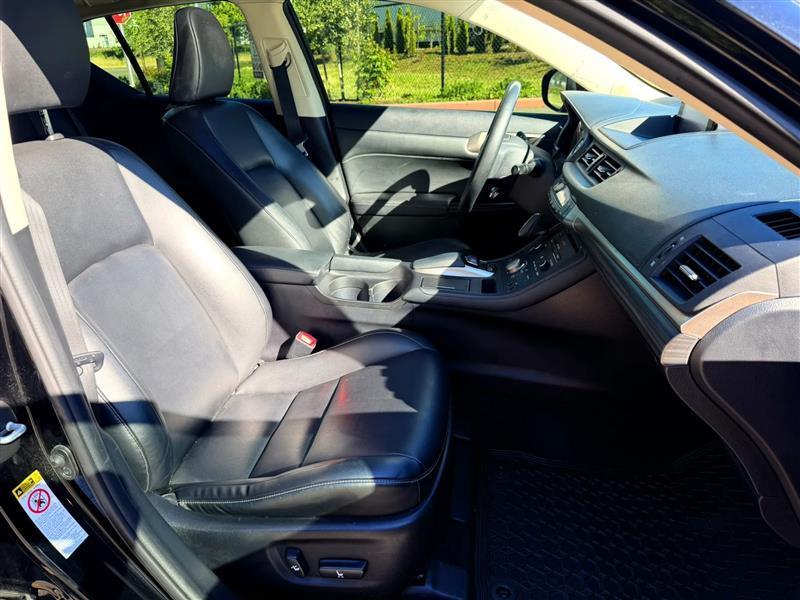 Lexus CT 200h Base 2014