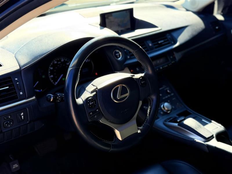Lexus CT 200h Base 2014