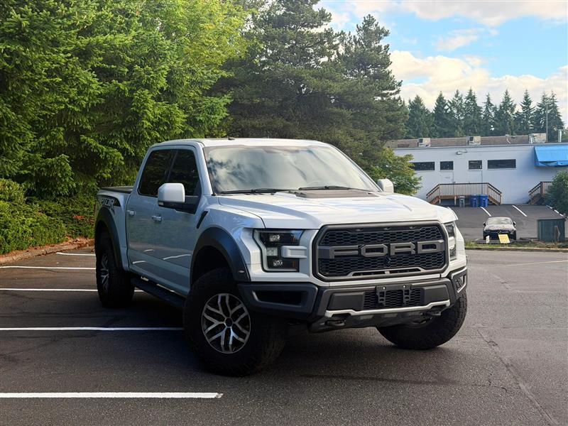 Ford F-150 Raptor SuperCrew 4WD 2017