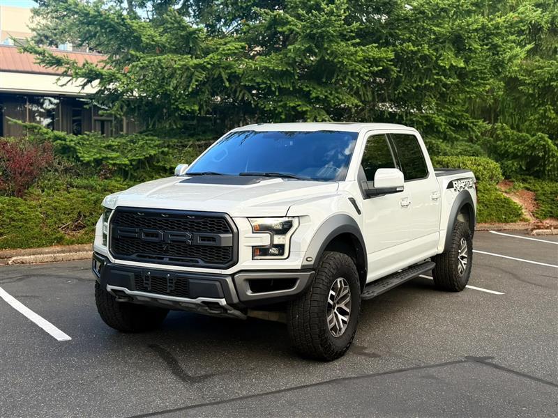 Ford F-150 Raptor SuperCrew 4WD 2017