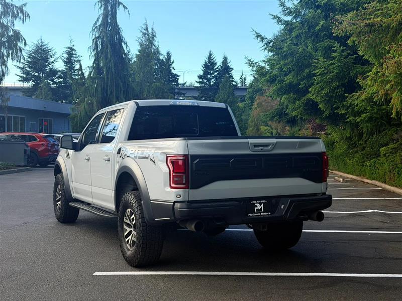 Ford F-150 Raptor SuperCrew 4WD 2017
