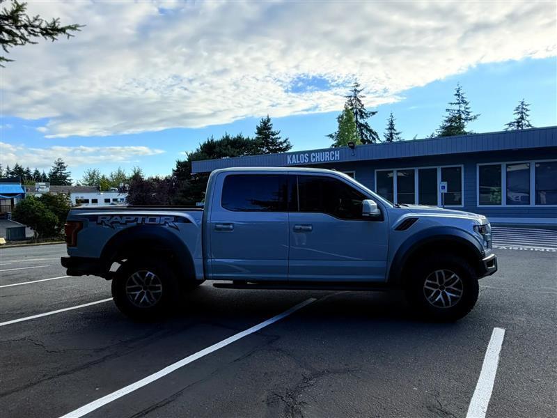 Ford F-150 Raptor SuperCrew 4WD 2017