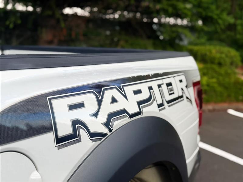 Ford F-150 Raptor SuperCrew 4WD 2017