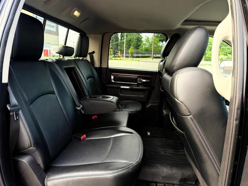 RAM 1500 Laramie Crew Cab SWB 4WD 2013