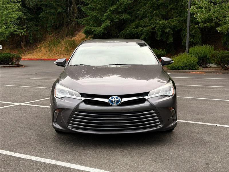 Toyota Camry Hybrid XLE 2017