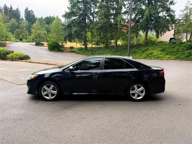 Toyota Camry SE 2014