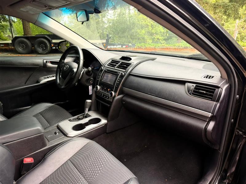 Toyota Camry SE 2014