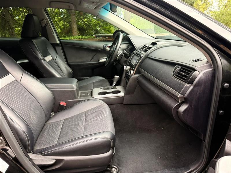 Toyota Camry SE 2014