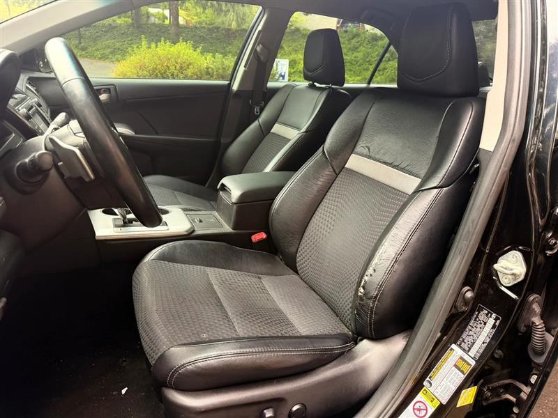 Toyota Camry SE 2014