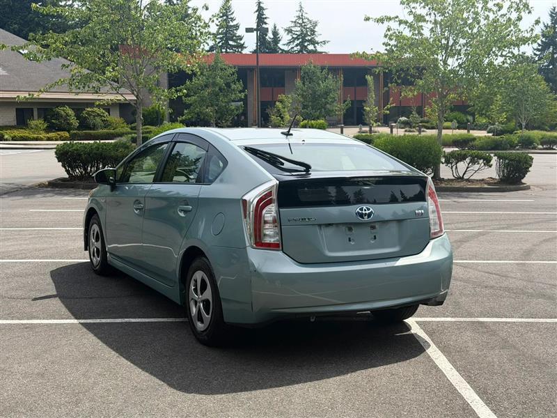 Toyota Prius Three 2014