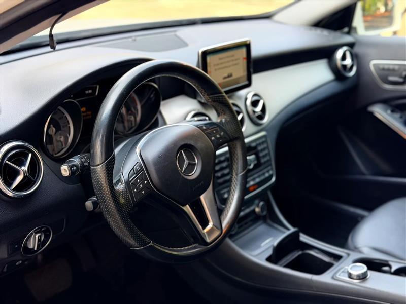 Mercedes-Benz GLA-Class GLA250 4MATIC 2015