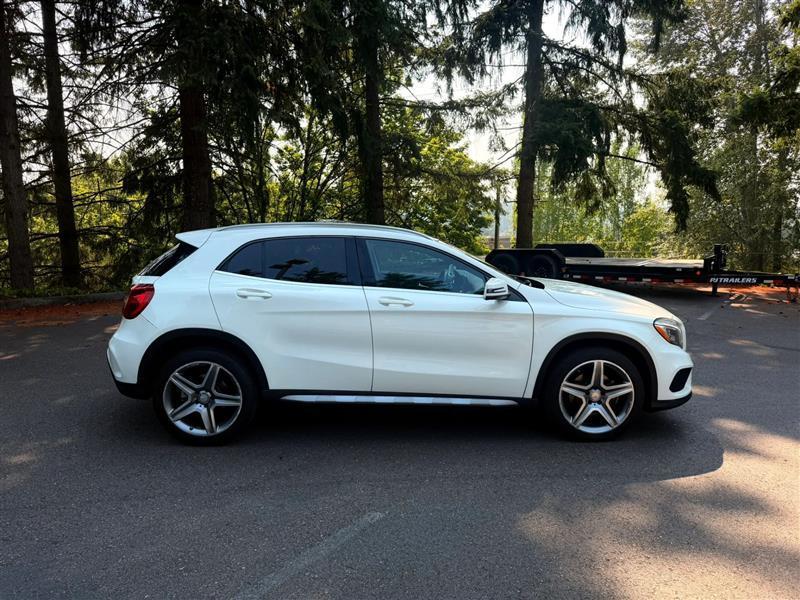 Mercedes-Benz GLA-Class GLA250 4MATIC 2015