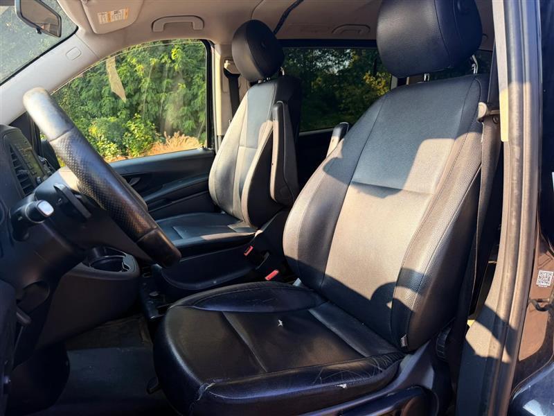 Mercedes-Benz Metris Passenger Van 2017