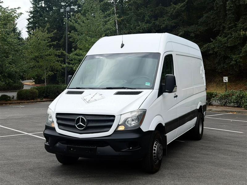 Mercedes-Benz Sprinter 3500 144-in. WB 2014