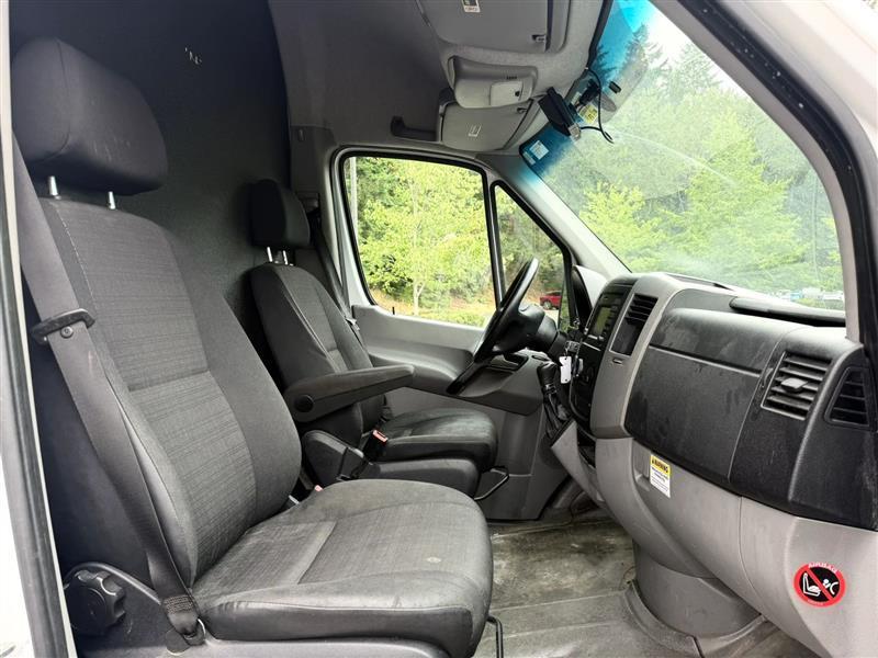 Mercedes-Benz Sprinter 3500 144-in. WB 2014
