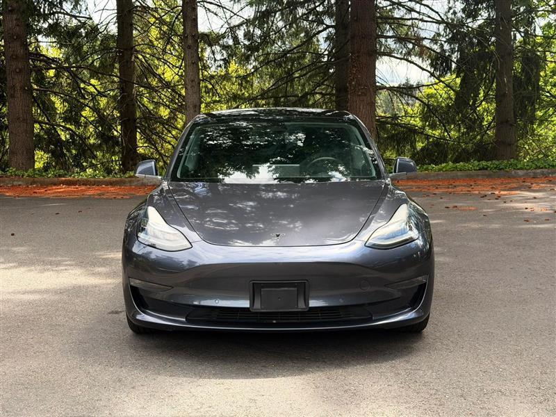 Tesla Model 3 Base 2018