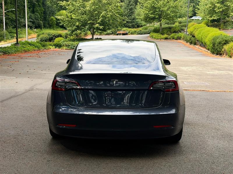 Tesla Model 3 Base 2018