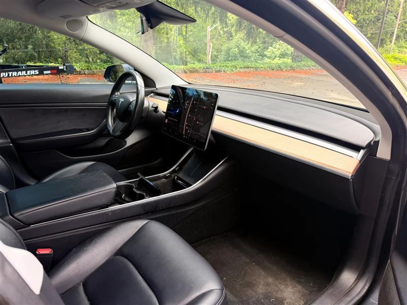 Tesla Model 3 Base 2018