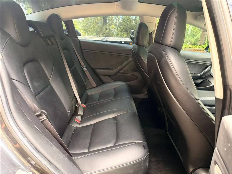Tesla Model 3 Base 2018