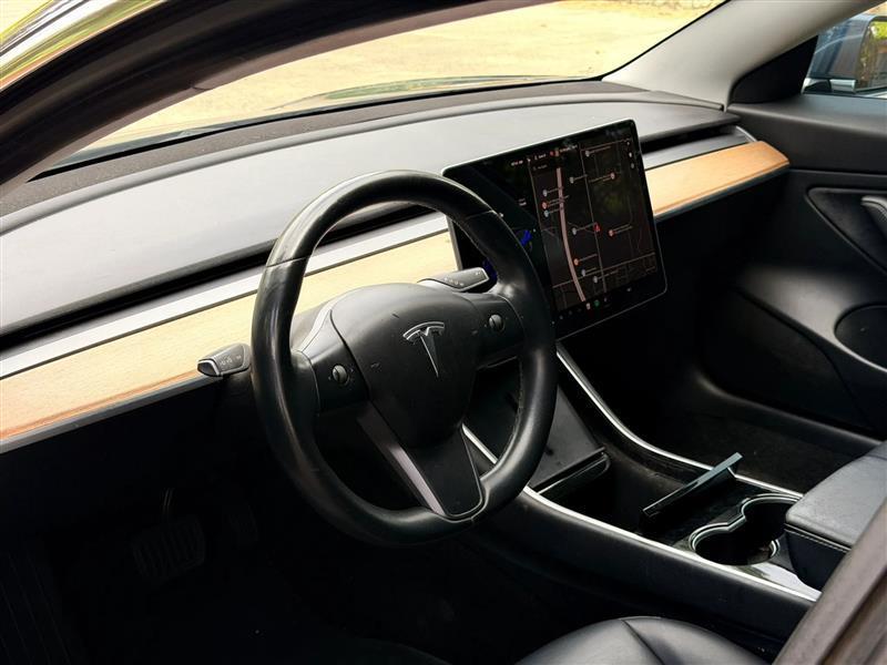 Tesla Model 3 Base 2018