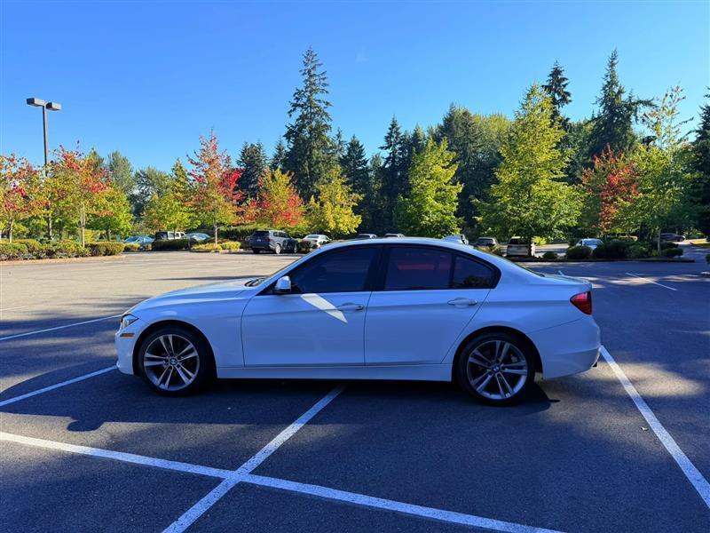 BMW 3-Series 320i Sedan 2014