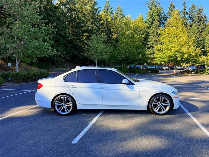 BMW 3-Series 320i Sedan 2014