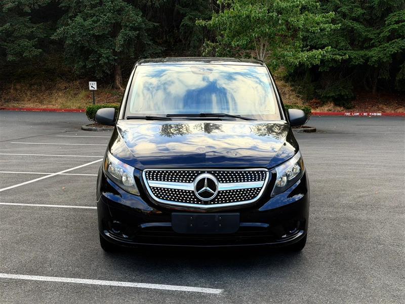 Mercedes-Benz Metris Passenger Van 2017