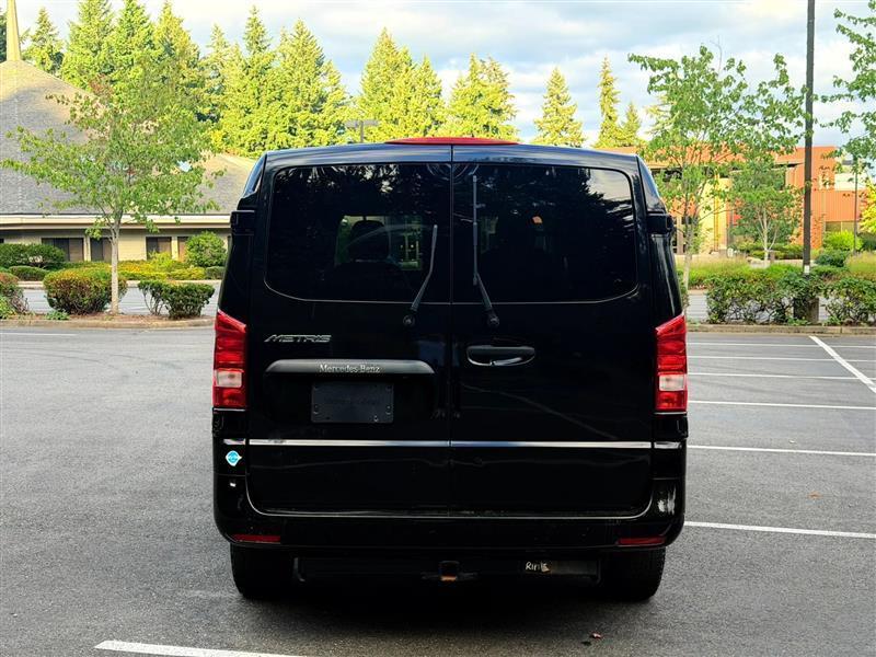 Mercedes-Benz Metris Passenger Van 2017