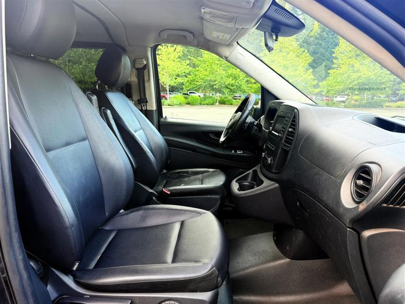 Mercedes-Benz Metris Passenger Van 2017