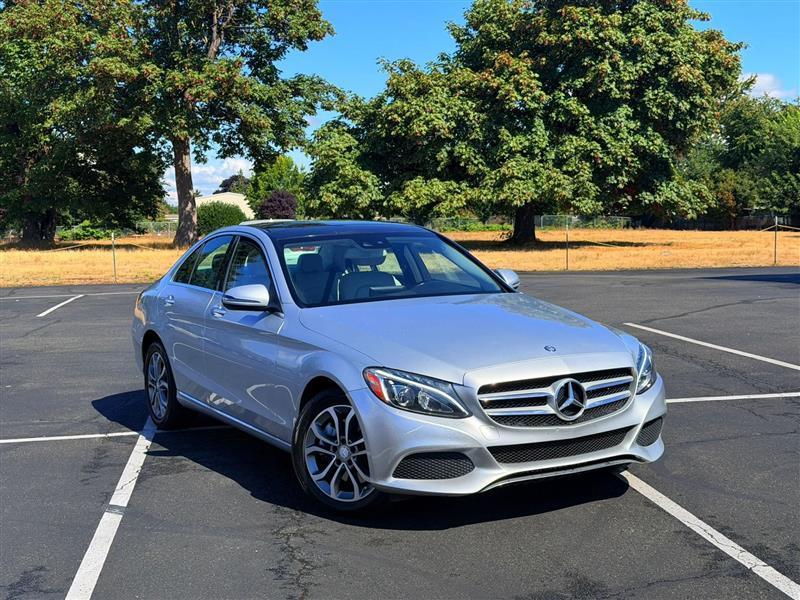 2016 Mercedes-Benz C-Class C300 4MATIC Sedan