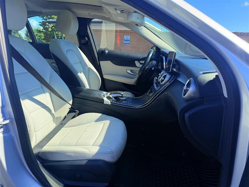 Mercedes-Benz C-Class C300 4MATIC Sedan 2016