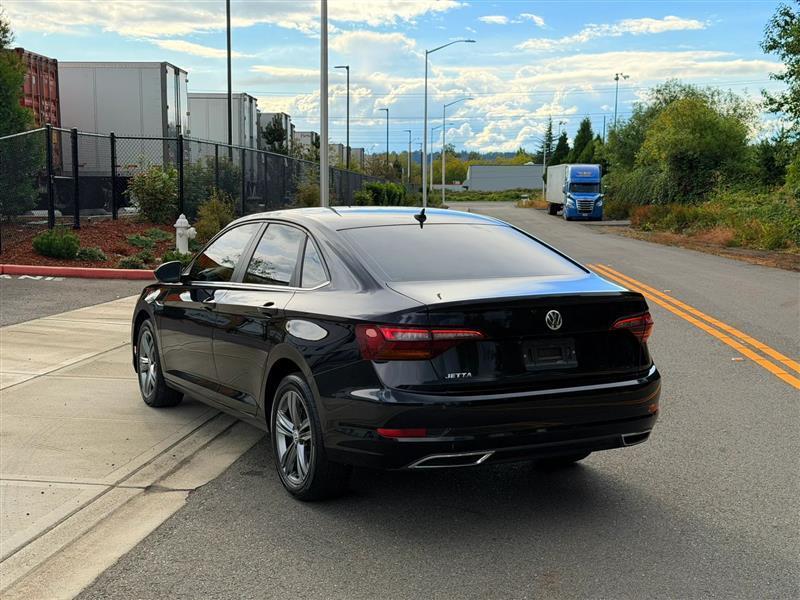 Volkswagen Jetta 1.4T R-Line 8A 2019